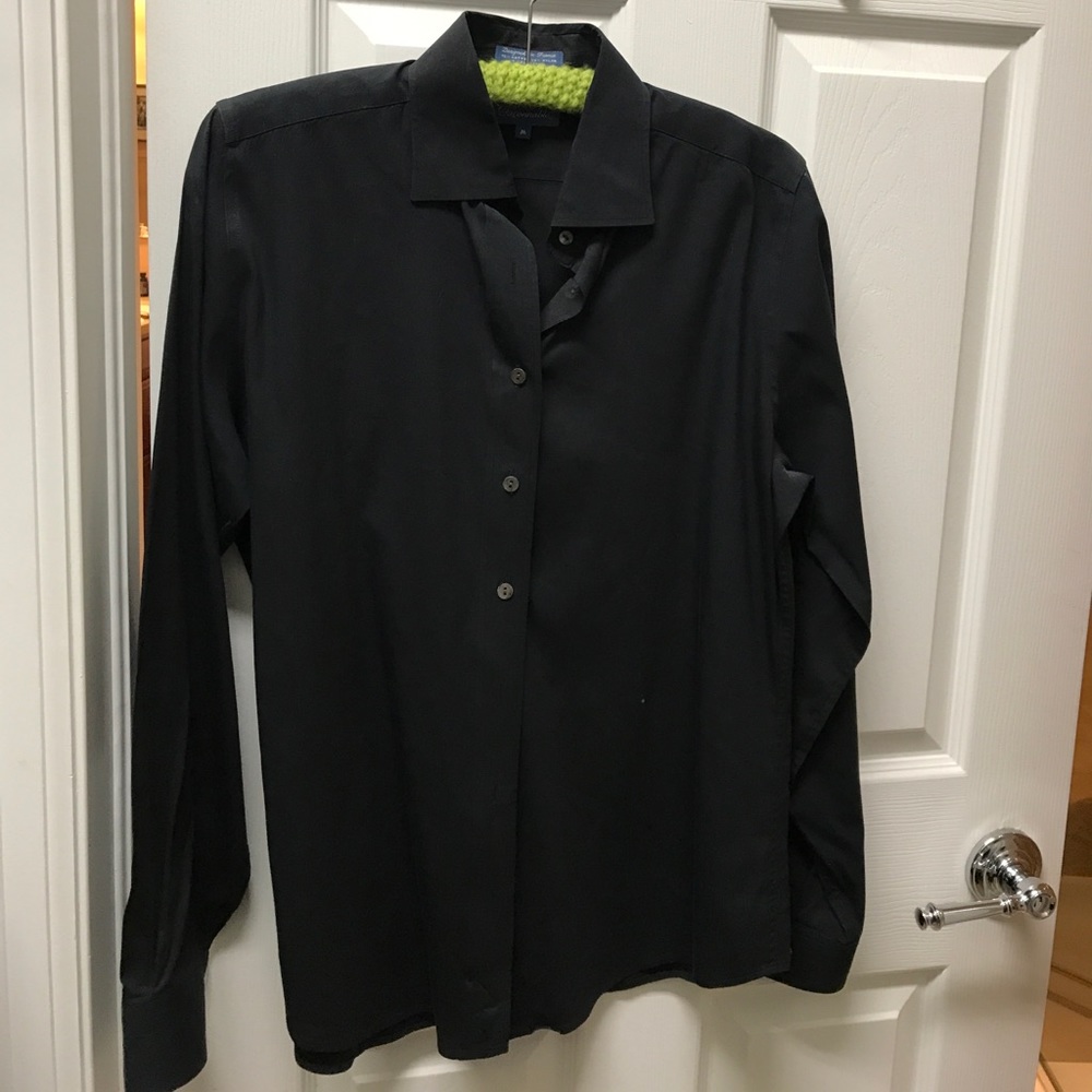 Black  Facconable Women’s Shirt