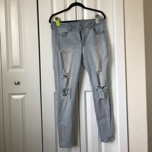 Light Wash Jeans