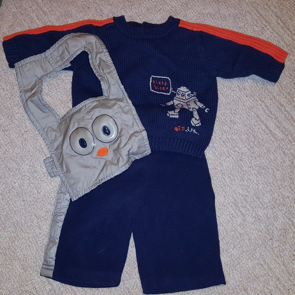Gymboree Robot outfit 0 to 3 months