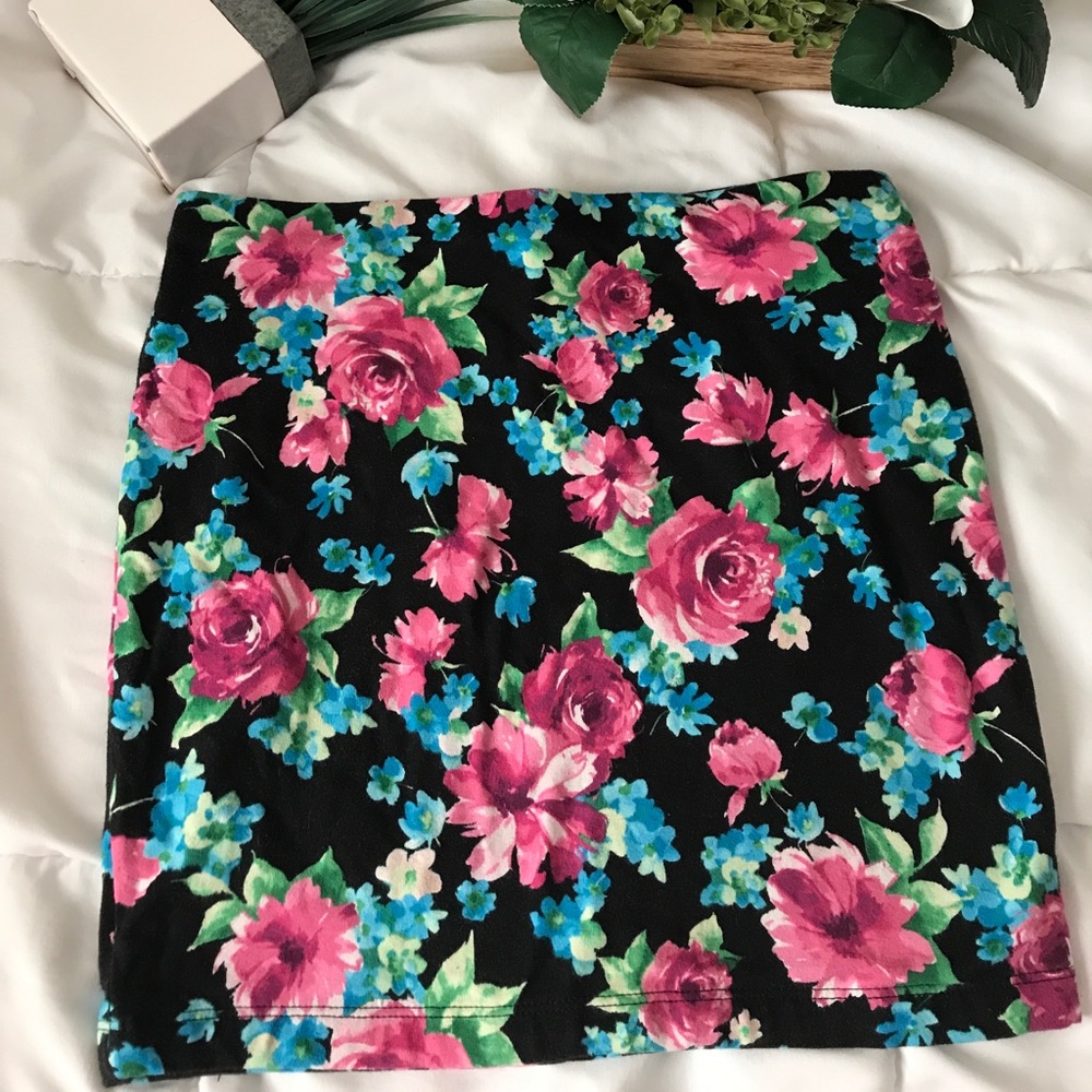 🌸🌺Mini skirt🌺🌸