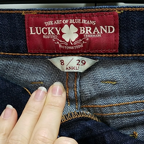Lucky Jeans - Picture 2 of 3