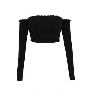 Off the shoulder crop top ✨