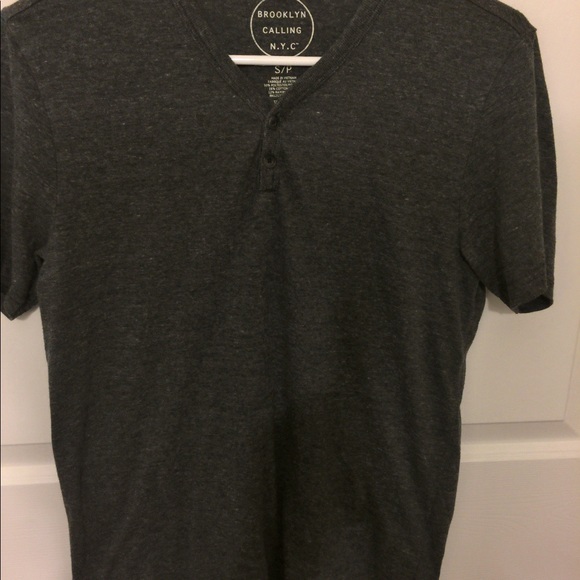 Brooklyn Calling N.Y.C GRAY MEN'S SHIRT - Picture 2 of 3