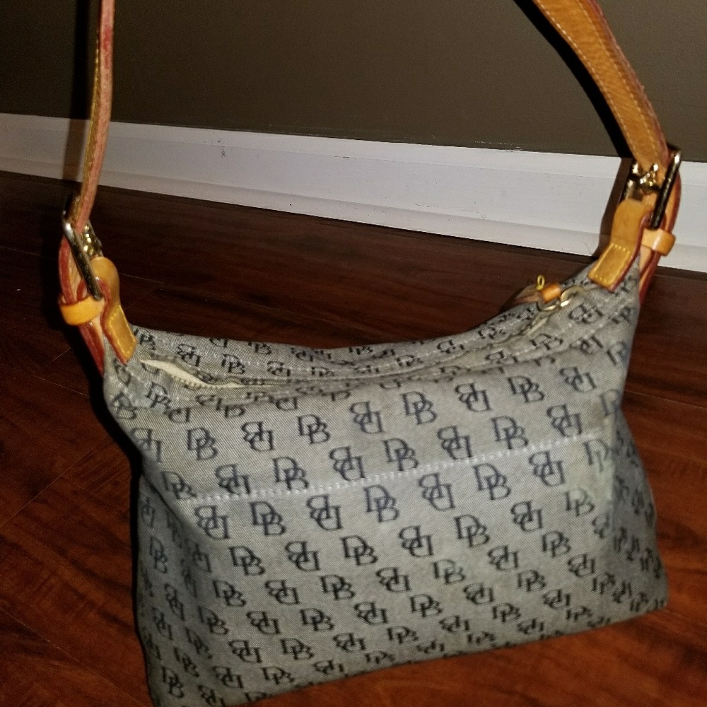 Dooney & Bourke Handbag Authentic