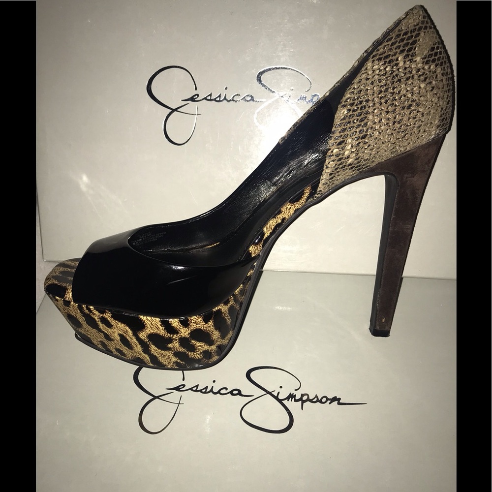 Jessica Simpson Platform Pump