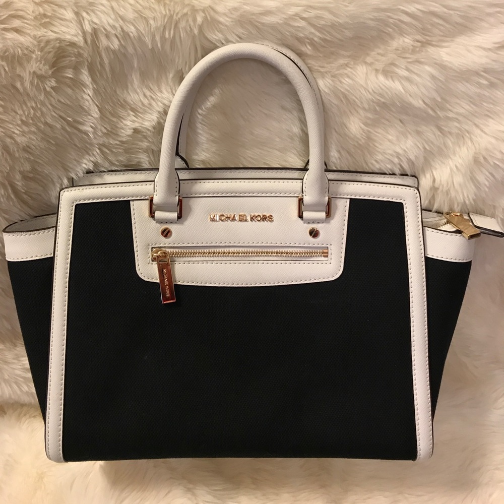 Michael Kors Selma Handbag