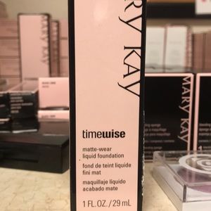 Mary Kay time wise matte-wear liquid foundation