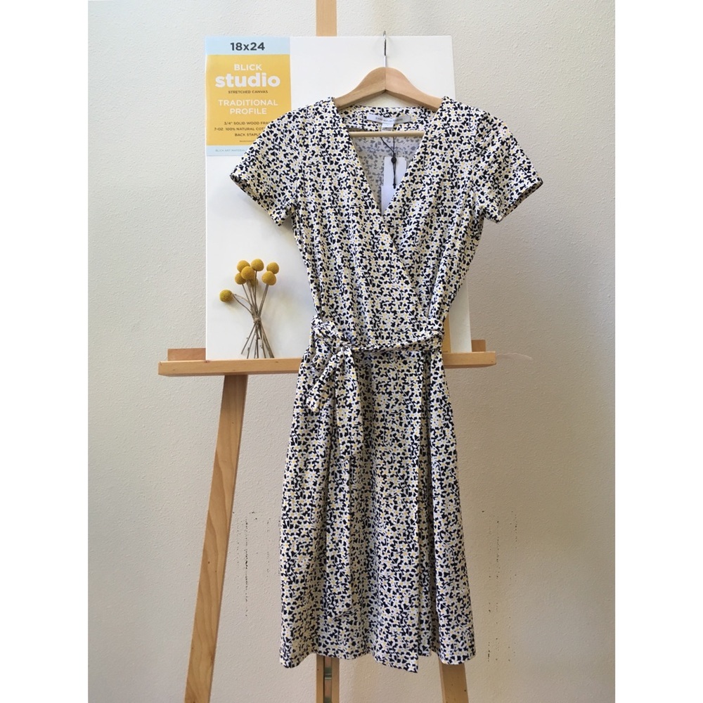 👗 DVF wrap dress floral