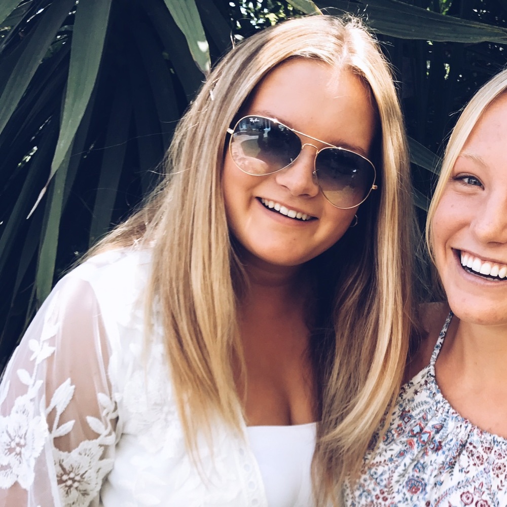 Meet your Posher, Lauren