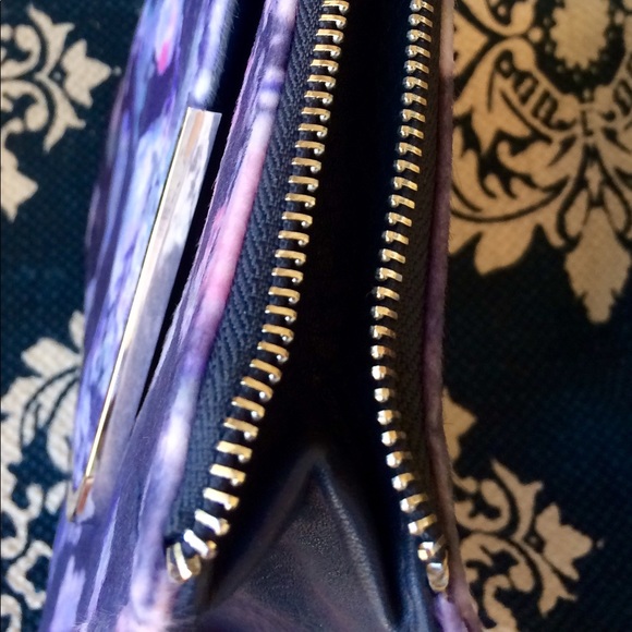 Beautiful BCBGeneration Higher-Maintenance Clutch - Picture 3 of 8