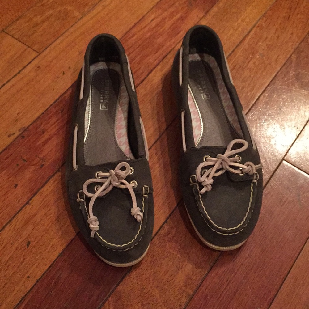 Sperrys size 7