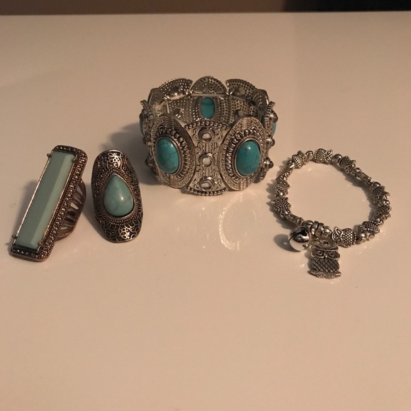 💥SOLD💥 (local)Assorted Bohemian Bundle - Picture 2 of 4