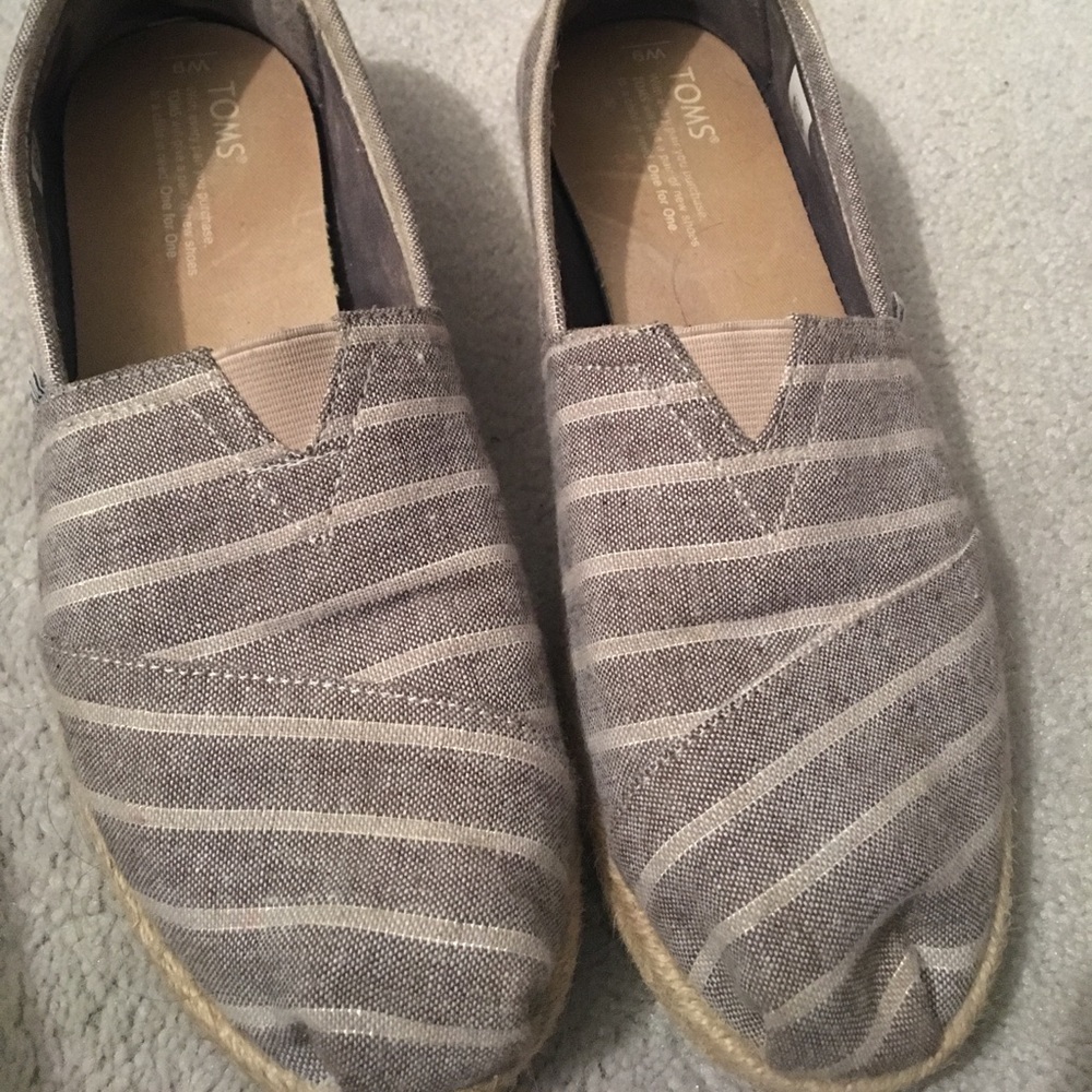 Tom’s slip ons
