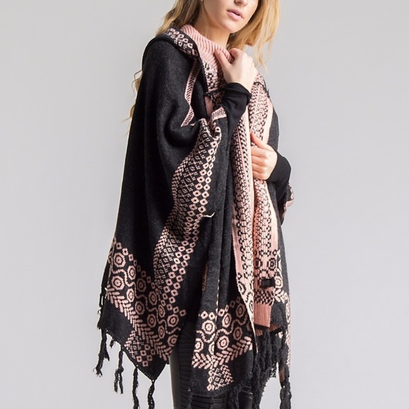 Last one! Hannah’s Hooded Poncho - Picture 3 of 5