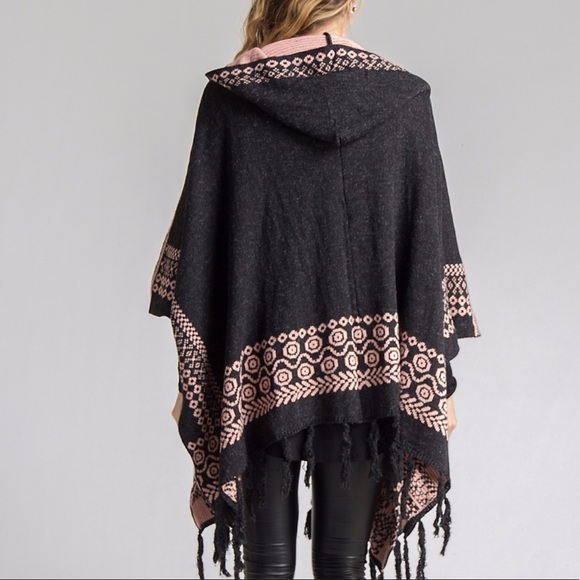 Last one! Hannah’s Hooded Poncho - Picture 4 of 5