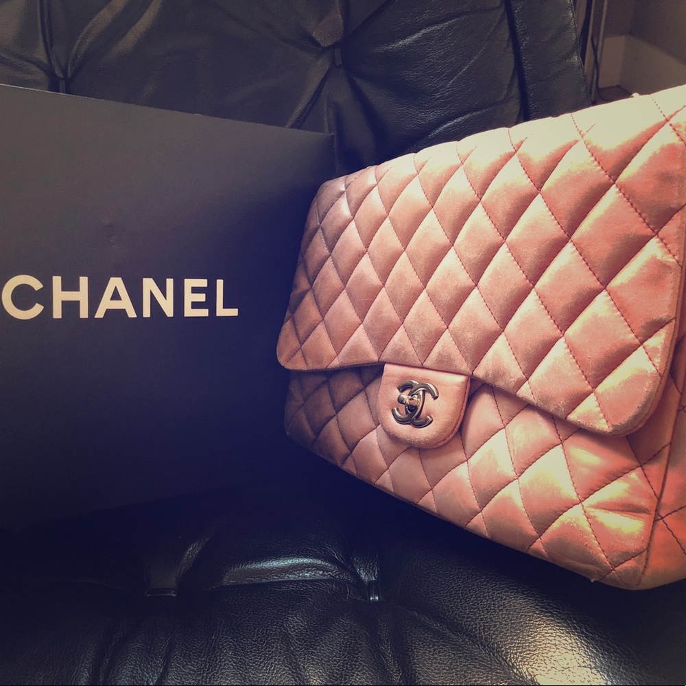Chanel Lambskin shoulder bag limited edition