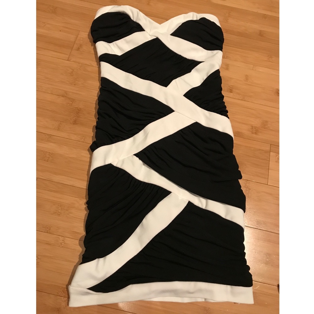 Strapless dress