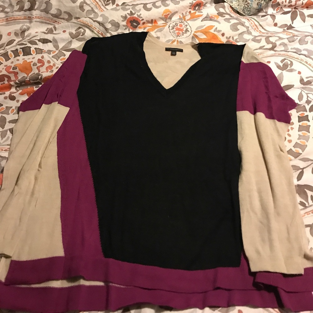 Lane Bryant lightweight sweater v neck -never worn