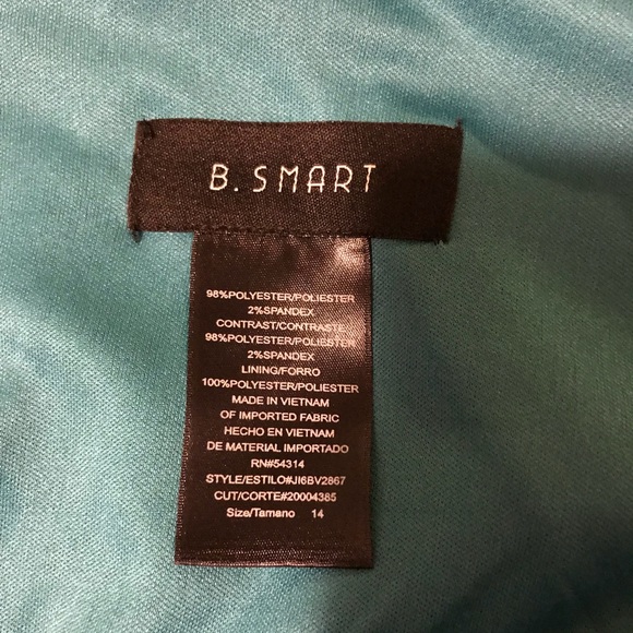 B. Smart color block dress - Picture 4 of 5