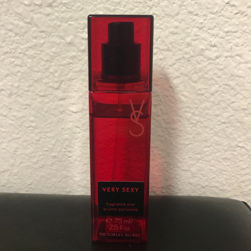 VS Very Sexy perfume