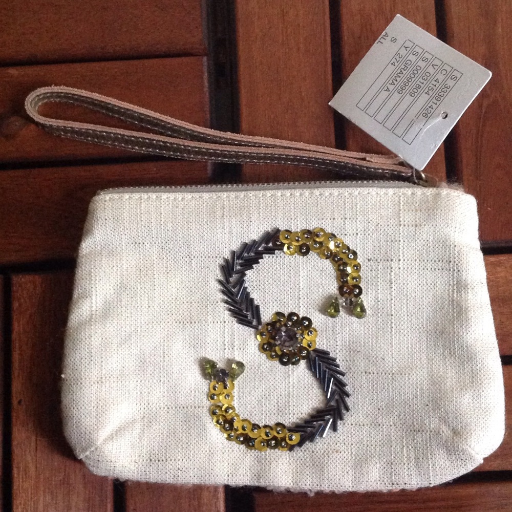 Miss Albright pouch