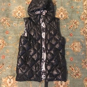Lululemon down reversible vest in excel condition