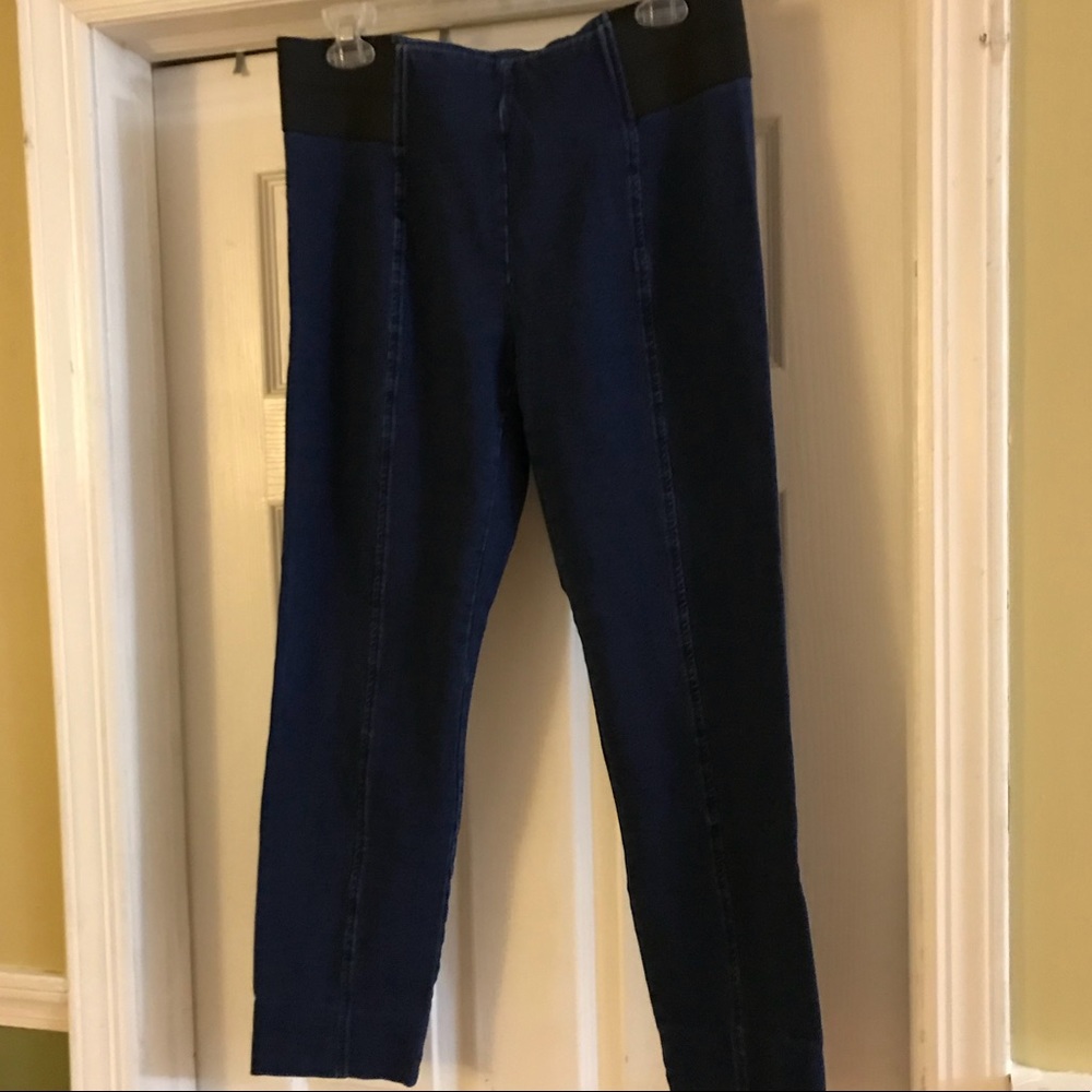 Style & Co comfort waist skinny leg size medium