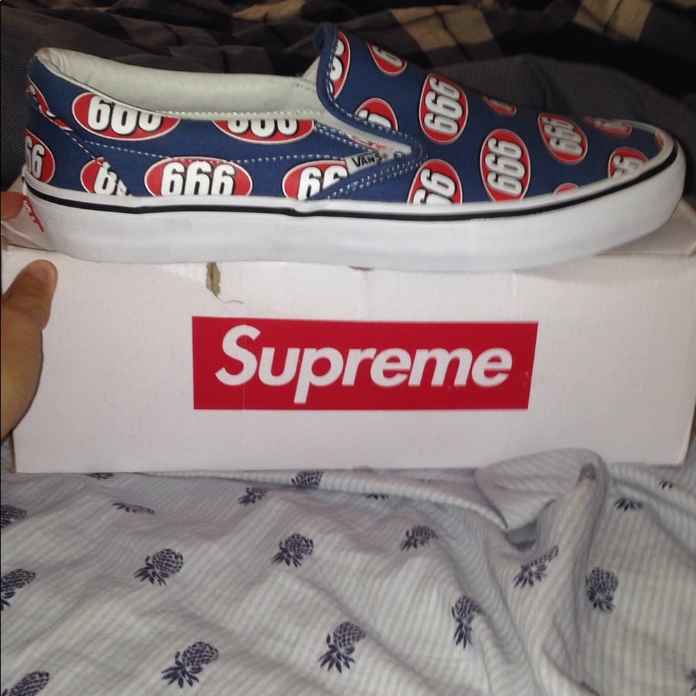 Supreme Deadstock Slip On 666 Vans