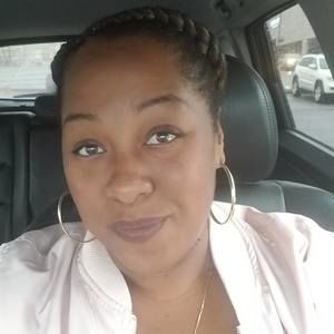 Meet your Posher, Corrine