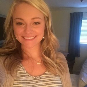 Meet your Posher, Caroline