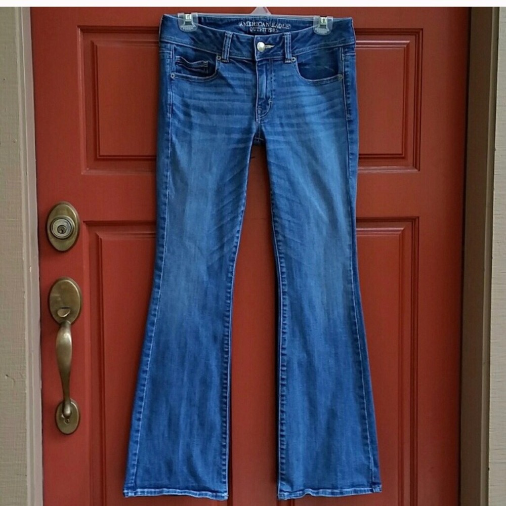 REPOSH! AE kick boot jeans size 8- perfect!