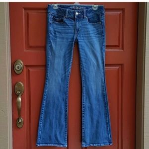 REPOSH! AE kick boot jeans size 8- perfect!