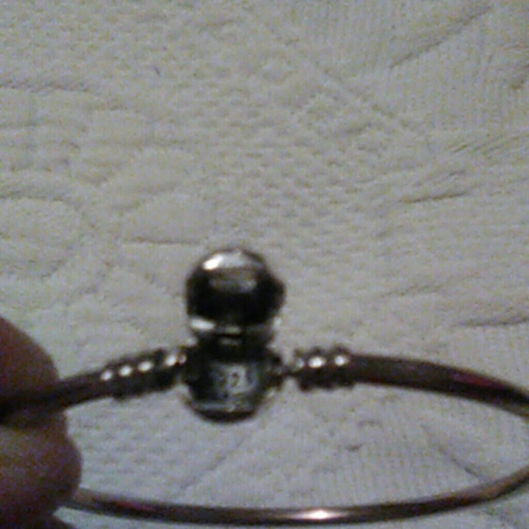Authentic pandora bangle - Picture 3 of 3
