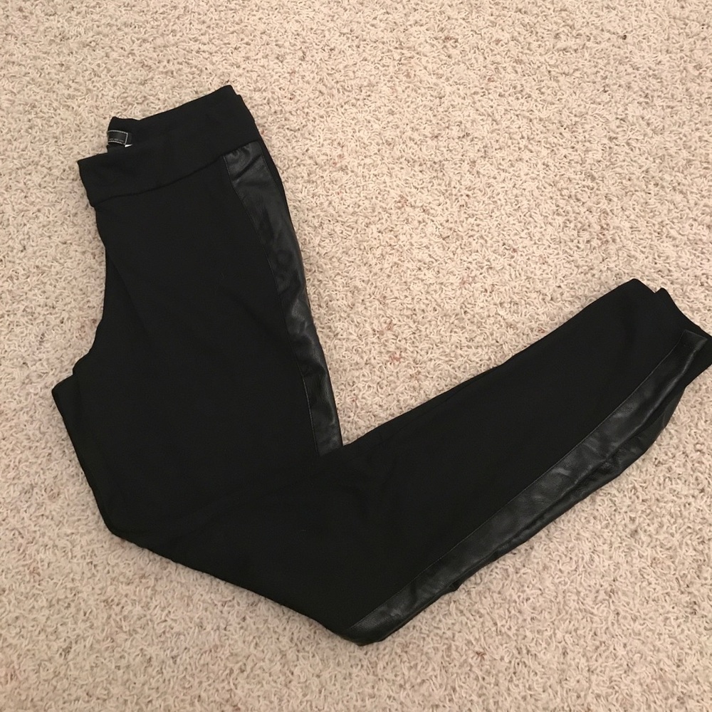 Black leggings