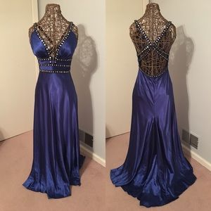 Formal gown (perfect for prom!)