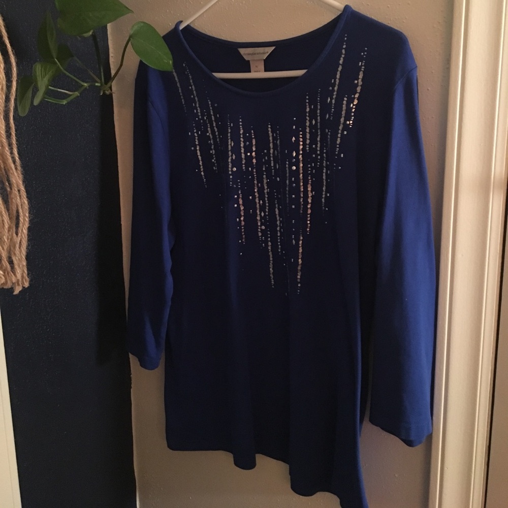 Royal Blue quarter sleeve w/ silver detail