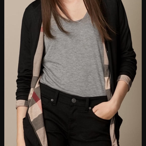 🛑sold🛑Authentic waterfall Burberry cardigan - Picture 2 of 6