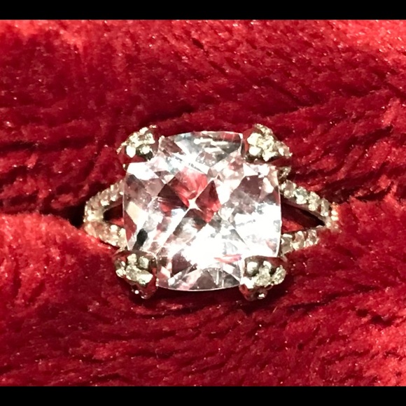 PINK SAPPHIRE SURROUNDED WITH DIAMONDS RING - Picture 2 of 4