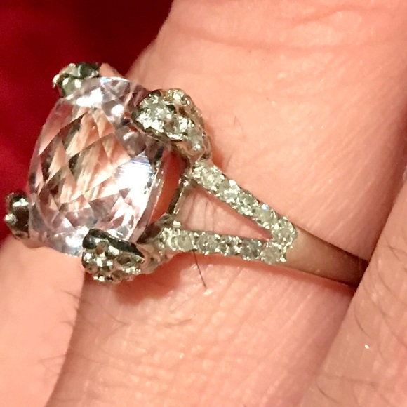 PINK SAPPHIRE SURROUNDED WITH DIAMONDS RING - Picture 4 of 4