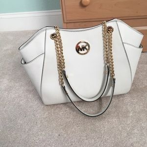 White leather Michael Kors bag. Hardly used.