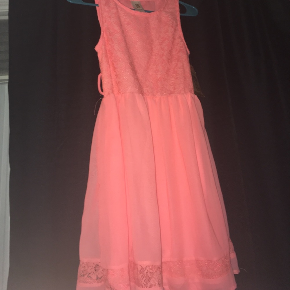 BRAND NEW Coral Girls Dress