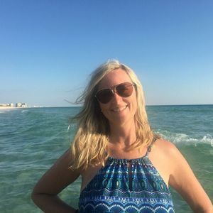 Meet your Posher, Selena