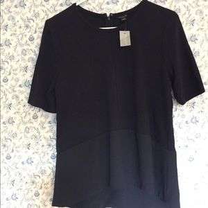 Short sleeve knit top