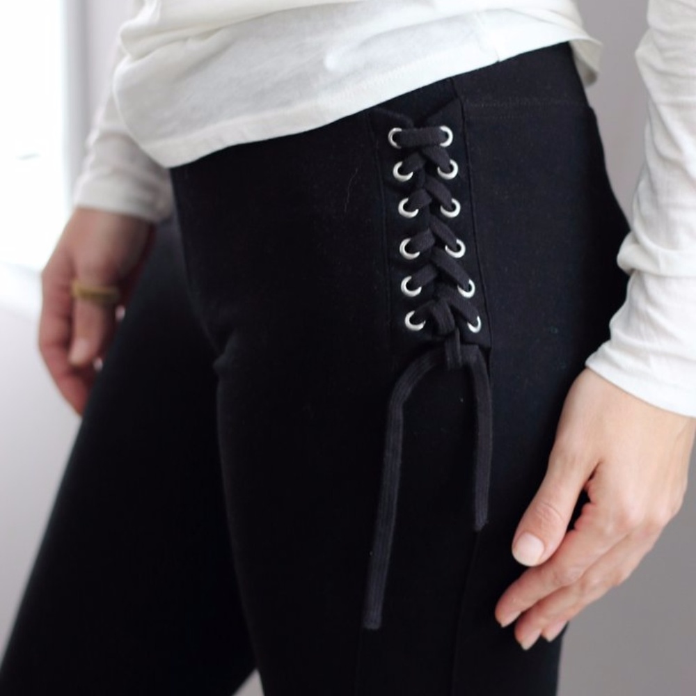 Lace Up Detail Legging Pant