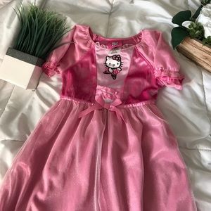 HELLO KITTY pink dress!🌸😍
