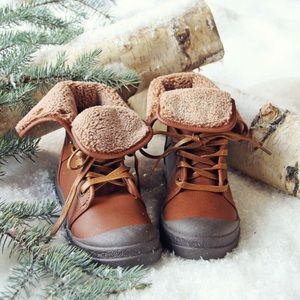 Jack Frost Booties in Cedar