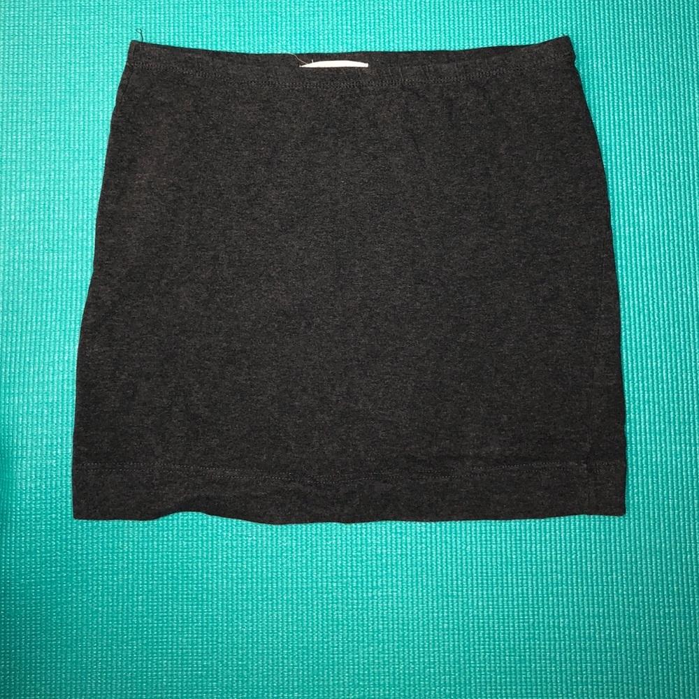 Gray bodycon mini skirt