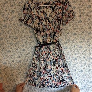 Very pretty dress for any occasion.