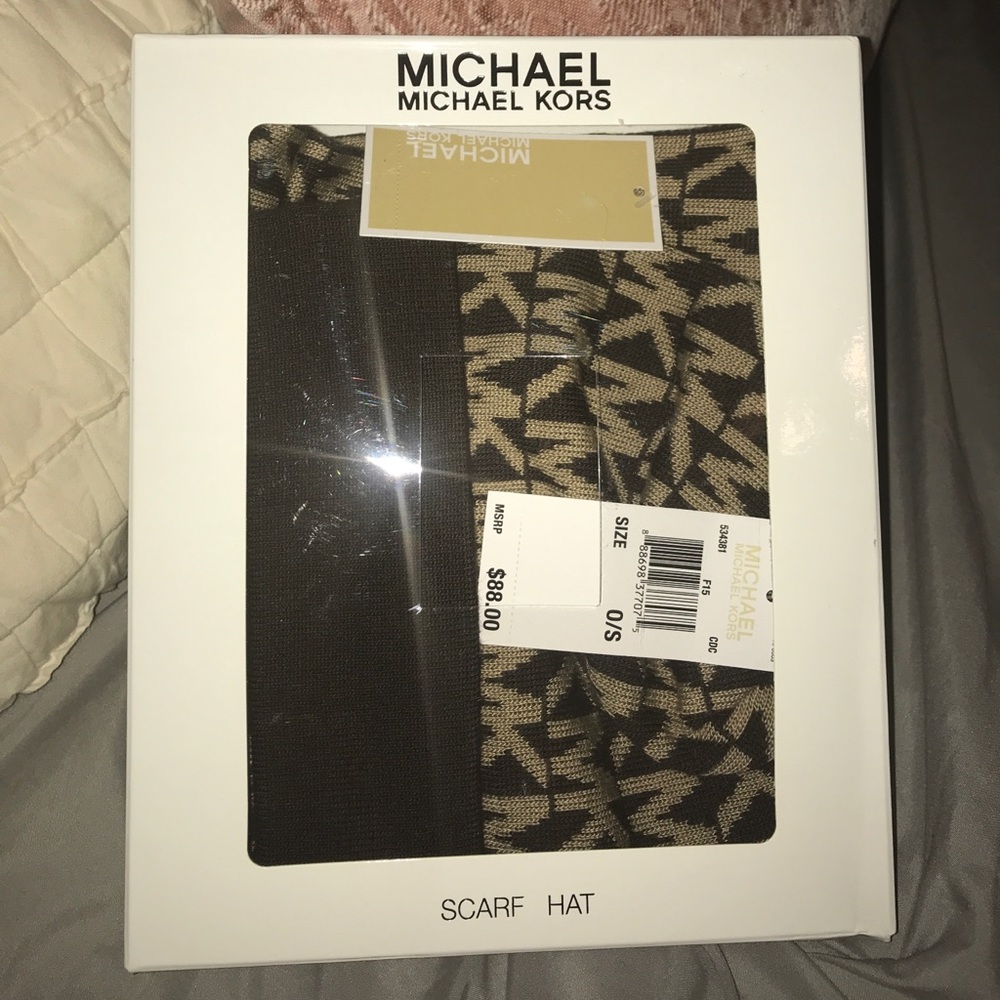 Authentic Michael Kors Scarf & Hat Set