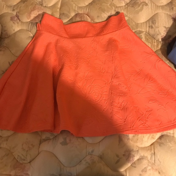 Skater skirt - Picture 2 of 3